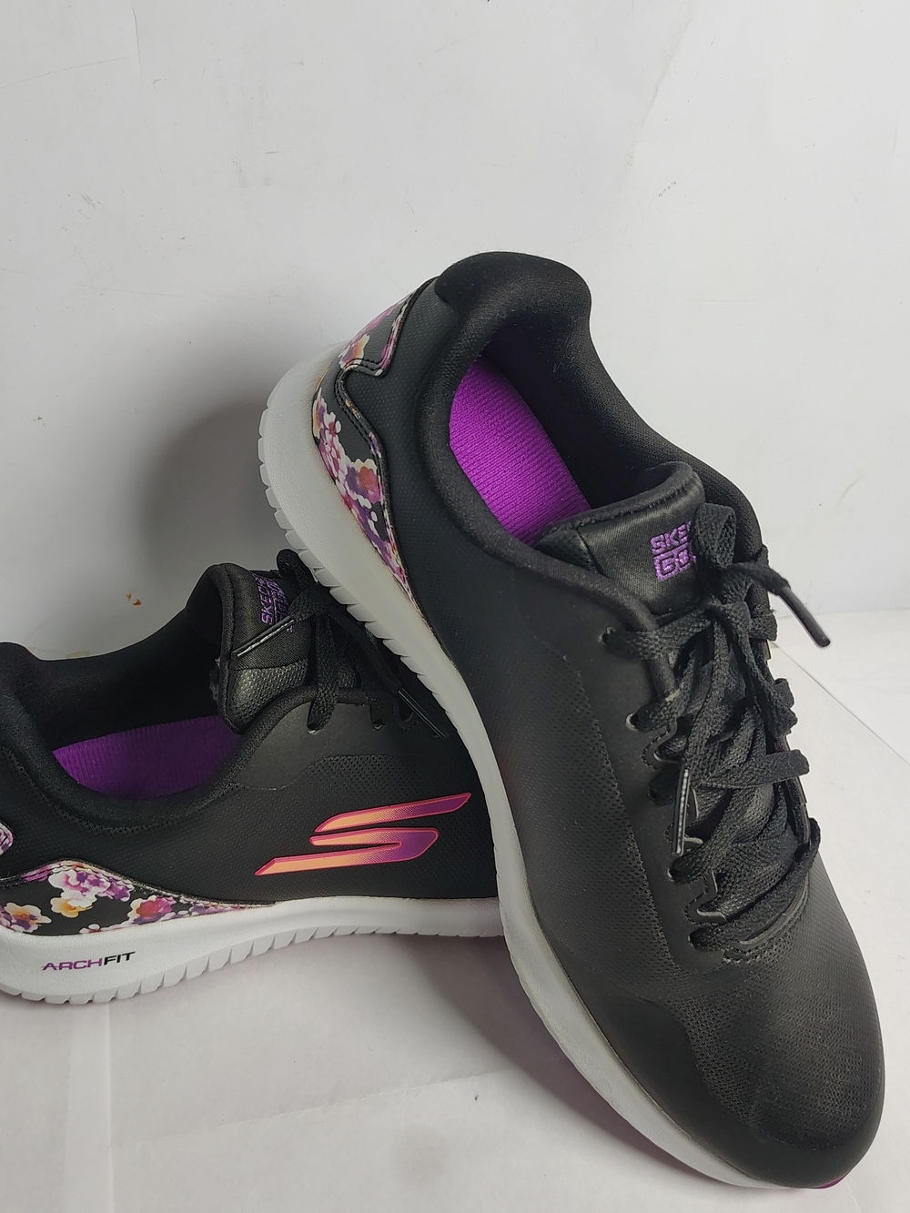 New Skechers GO GOLF Arch Fit Shoes - Women's 8.5 (No Box)